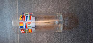 12 glazen  beschikbaar voor biedingen