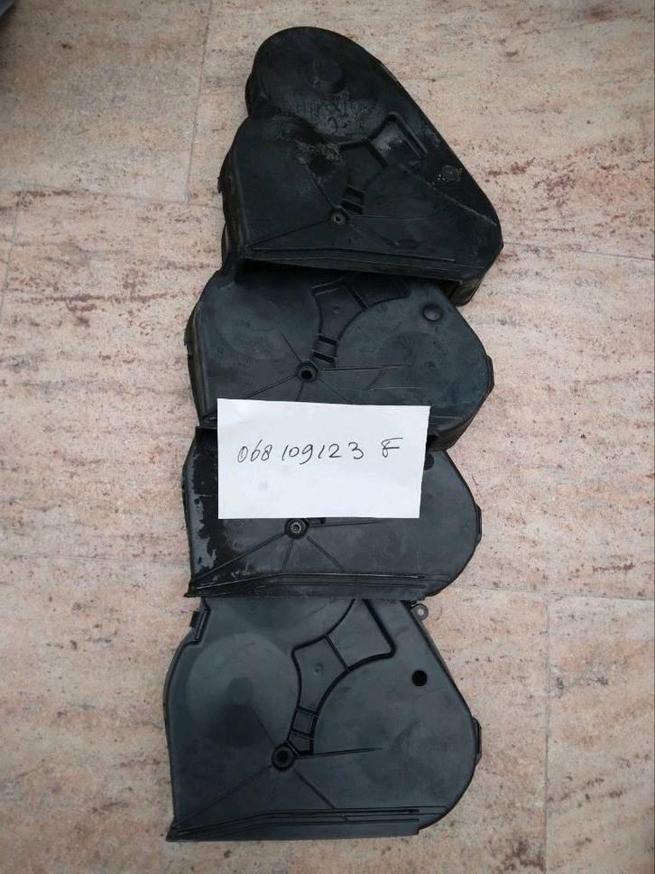 VW T3 Distributieriem afdekkap 068109123G, 068109123F, Autos : Pièces & Accessoires, Carrosserie & Tôlerie, Volkswagen, Enlèvement ou Envoi