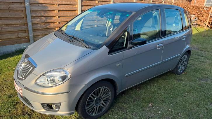 Lancia musa 1.4 16v, Autos, Lancia, Particulier, Musa, ABS, Caméra de recul, Phares directionnels, Airbags, Air conditionné, Apple Carplay