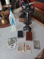 Ensemble d'anciens articles religieux images missels livres, Antiquités & Art, Antiquités | Objets religieux, Enlèvement ou Envoi