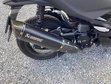 Akropovic uitlaat Honda forza 350  beschikbaar voor biedingen