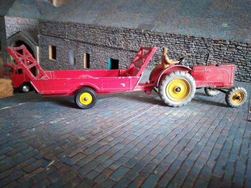Massey Harris + chauffeur + aanhanger - Dinky Toys, Hobby en Vrije tijd, Modelauto's | 1:32, Gebruikt, Tractor of Landbouw, Dinky Toys