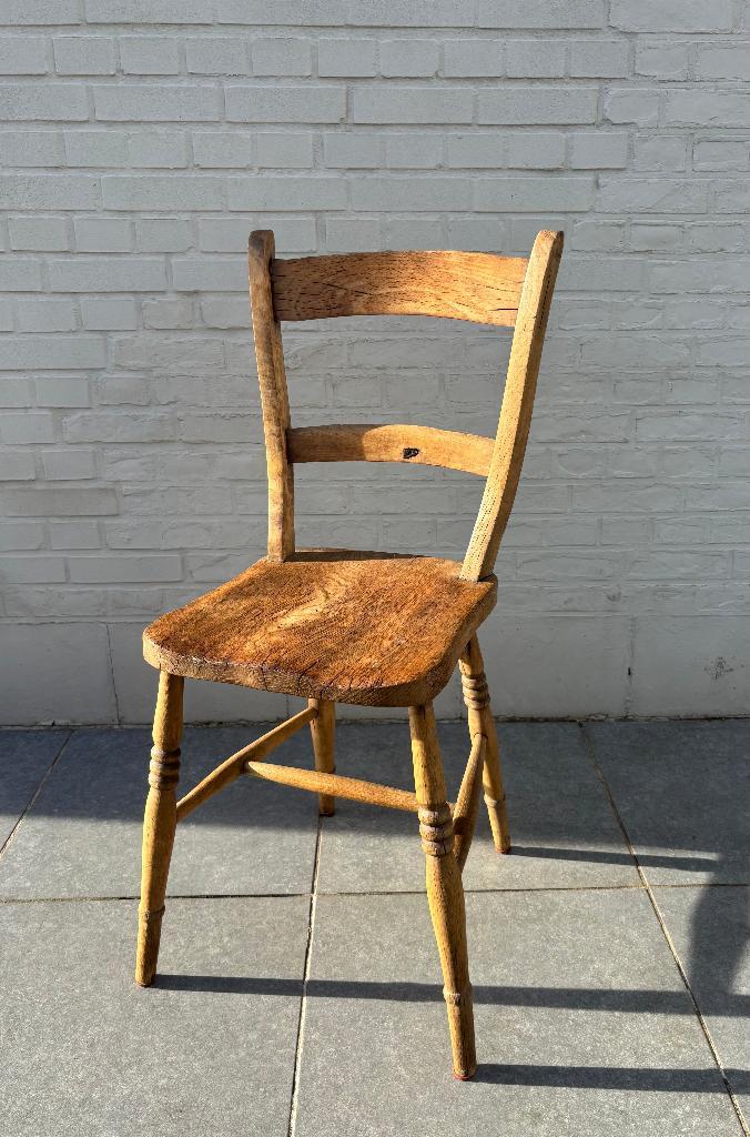 chaise en bois artisanale, Antiquités & Art, Antiquités | Meubles | Chaises & Canapés, Enlèvement