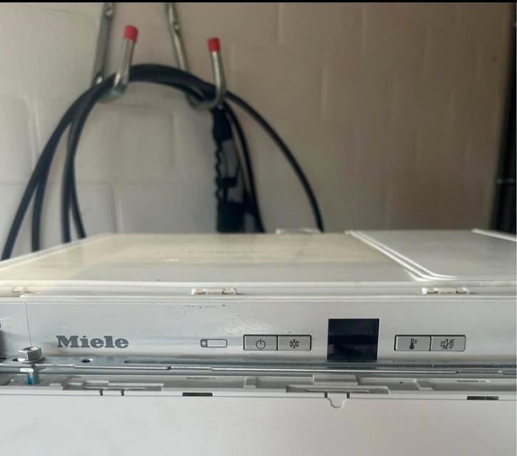 frigo Miele  en excellent état, Elektronische apparatuur, Koelkasten en IJskasten, Zo goed als nieuw, Ophalen