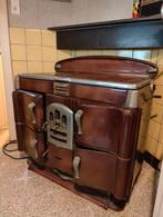 Ancienne cuisinière et poêle à charbon en fonte émaillée, Ophalen, Gebruikt, Rood