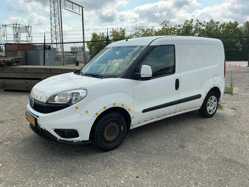 2016 Fiat Doblo Cargo Bedrijfswagen, Auto's, Bestelwagens en Lichte vracht, Bedrijf, Fiat, Overige brandstoffen, Euro 5, Handgeschakeld