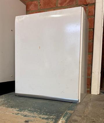 1 deurs hangkast beschikbaar voor biedingen