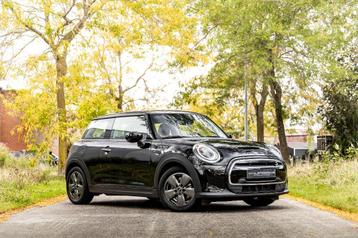MINI Cooper SE * Camera * NAVI * LED * Sportzetels * DAB * beschikbaar voor biedingen