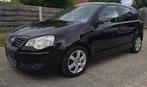 Volkswagen polo 1.2 benzine met 124000 km, Stof, Zwart, Zwart, Bedrijf