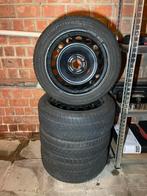 4 winterbanden op velg 215/45 R16, Auto-onderdelen, Banden en Velgen, Ophalen, 16 inch, Banden en Velgen, Winterbanden