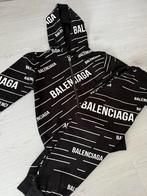 Balenciaga jogging maat 116, Enfants & Bébés, Vêtements de bébé | Maillots de bain pour bébés, Enlèvement ou Envoi, Comme neuf