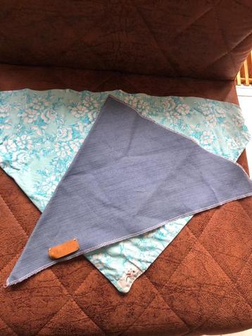 Pawlov/Sneakers and Paws - Hondenbandana - kleine hond beschikbaar voor biedingen