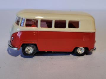 voiture de circuit FALLER VW bus avec sa boite