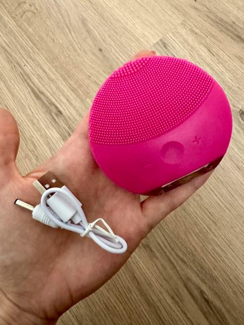 Kompacte sonische gezichtsborstel – nieuw, Handtassen en Accessoires, Uiterlijk | Gezichtsverzorging, Zo goed als nieuw, Reiniging