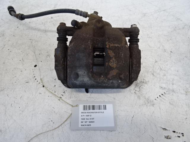 REMKLAUW RECHTS VOOR Skoda Roomster (5J) (01-2006/05-2015), Auto-onderdelen, Remmen en Aandrijving, Skoda, Gebruikt