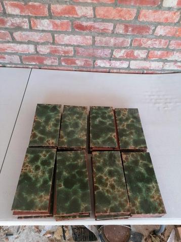 Vintage tegels groen beschikbaar voor biedingen