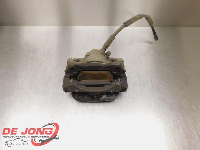 Remklauw (Tang) links-voor van een Mercedes C-Klasse, Auto-onderdelen, Remmen en Aandrijving, Mercedes-Benz, Gebruikt, 3 maanden garantie