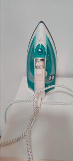 Fer à repasser quasi neuf, 12€ marque calor