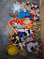 Lot de divers peluches à donner + casque Sam le pompier !, Enlèvement, Comme neuf, Autres types