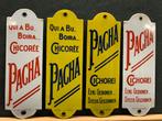 4 emaille deurpostjes PACHA uit 1939, Ophalen, Gebruikt, Reclamebord