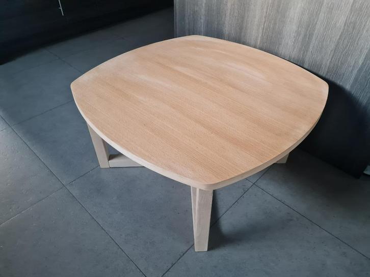 Nieuwe onbewerkte massief eikenhouten salontafel/bijzettafel, Huis en Inrichting, Tafels | Salontafels, Nieuw, Minder dan 50 cm