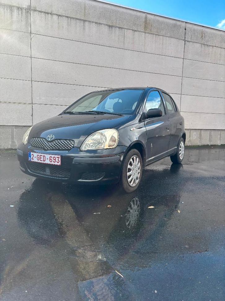 Toyota Yaris (2004), Autos, Toyota, Particulier, Yaris, Airbags, Isofix, Radio, Essence, Euro 4, Hatchback, 5 portes, Boîte manuelle