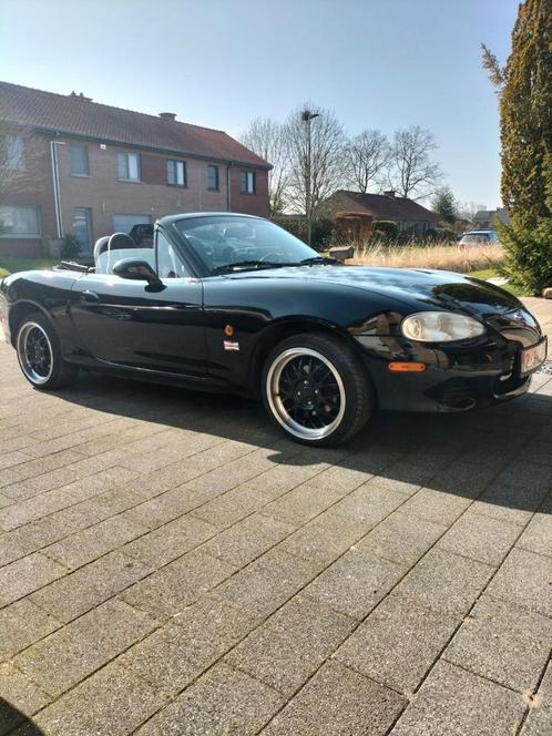 MX5 2004 . Zwart .  146000km ., Auto's, Mazda, Particulier, Benzine, Cabriolet, Handgeschakeld, Zwart, Zwart, Stof, Achterwielaandrijving