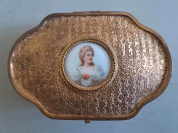 Belle boîte à bijoux victorienne ancienne avec portrait, Enlèvement ou Envoi
