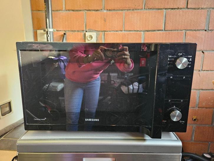 Combi microgolfoven Samsung, Elektronische apparatuur, Microgolfovens, Zo goed als nieuw, Vrijstaand, Combi-microgolfoven, 60 cm of meer