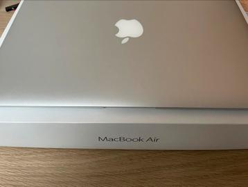 MacBook Air - i5 - 8gb - SDD 256gb