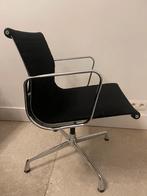 Chaise Charles & Ray Eames excellent état, Charles Eames, Comme neuf, Noir, Une