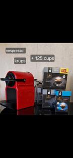 NESPRESSO INISSIA + 125 cups in perfecte staat - kleur rood, Elektronische apparatuur, Koffiezetapparaten, Ophalen, Zo goed als nieuw