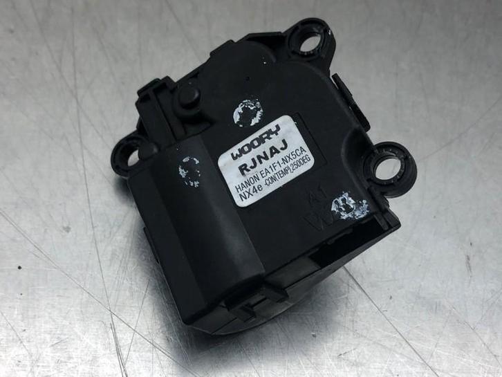 KACHELSTELMOTOR Kia Sportage (NQ5) (|EA1F1NX5CA|), Auto-onderdelen, Airco en Verwarming, Kia, Gebruikt