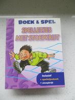 Boek met stoepkrijtspelletjes + krijt, Ophalen, Nieuw, Boek of Gids