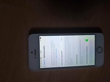 Iphone se 5 in zeer goede staat zie foto's  beschikbaar voor biedingen