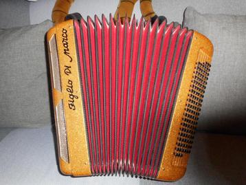 accordéon beschikbaar voor biedingen