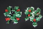 Kerstdecoratie: 2 ringen met hulstbladeren en bessen, Ophalen of Verzenden, Nieuw