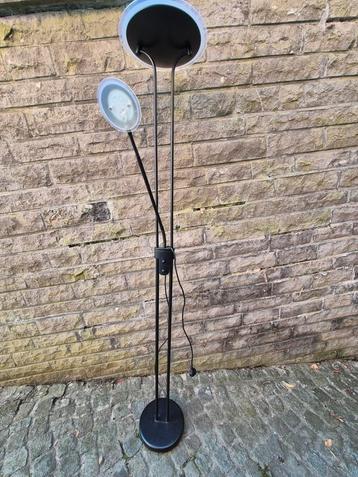 Lampe sur pied Lucide à réparer  beschikbaar voor biedingen