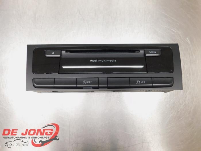 Regelunit Multi Media van een Audi A4, Auto-onderdelen, Elektronica en Kabels, Audi, Gebruikt, 3 maanden garantie, Ophalen of Verzenden