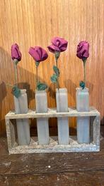 Vaasjes in houten stel, Huis en Inrichting, Woonaccessoires | Vazen, Ophalen of Verzenden, Zo goed als nieuw