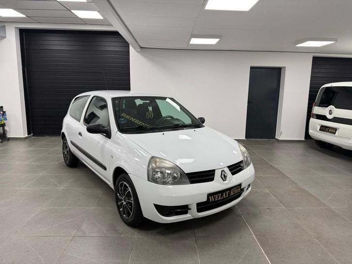 RENAULT CLIO 1.2 BENZINE/NAVIGATIE/CARPLAY/TOP STAAT, Auto's, Renault, Bedrijf, Te koop, Clio, Bluetooth, Boordcomputer, Elektrische ramen