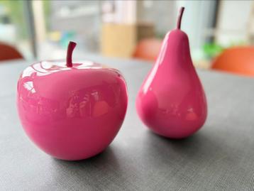 Decoratie Appel en Peer beschikbaar voor biedingen