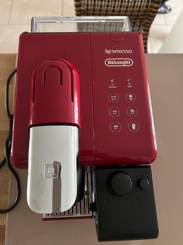 De’Longhi nespresso, Elektronische apparatuur, Koffiezetapparaten, Zo goed als nieuw, Koffiepads en cups, Combi, Ophalen