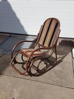 Verhuizingsopruiming! Vintage manou rotan schommelstoel., Ophalen, Gebruikt, 100 tot 125 cm, Riet of Rotan