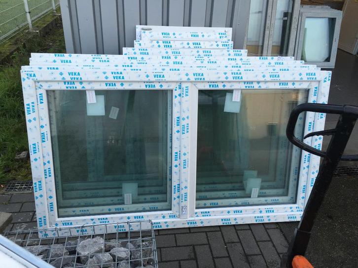 Voorraadafvoer van PVC-deuren en -kozijnen, Doe-het-zelf en Bouw, Glas en Ramen, Nieuw, Ophalen