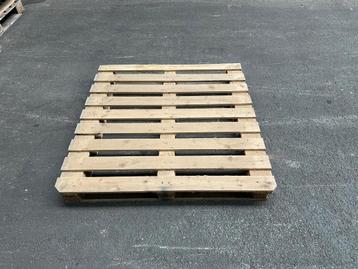 Houten pallets beschikbaar voor biedingen