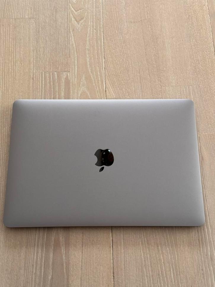 MacBook air 13", Informatique & Logiciels, Ordinateurs portables Windows, Comme neuf, 13 pouces, Moins de 2 Ghz, 8 GB, Azerty