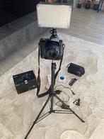 Sony A7 Full Frame + 50mm f/1.8 + Grip + Licht – Low Shutter, Audio, Tv en Foto, Fotocamera's Digitaal, Gebruikt, Ophalen of Verzenden