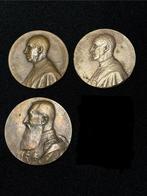 3 penningen / medailles, Ophalen