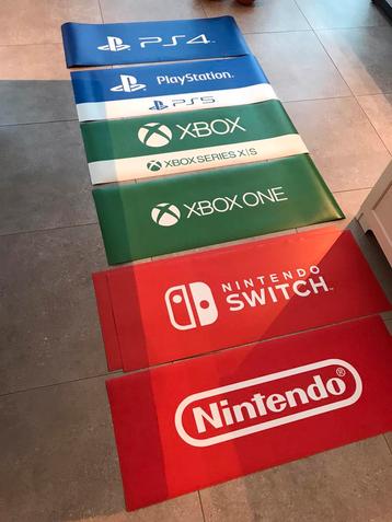 Grands aimants publicitaires originaux Nintendo, Xbox et PS disponible aux enchères